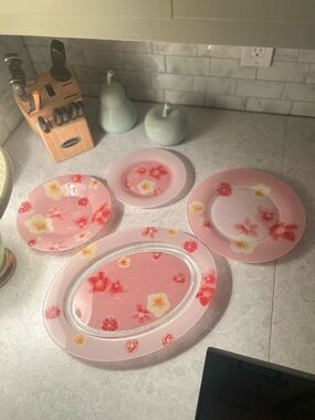 Luminarc Poeme Rose Floral Glass Dinnerware Plate Set of 19, Pink Plates Flowers